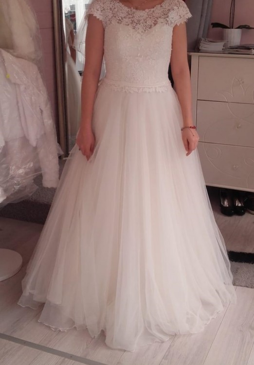 Suknia ślubna rozm. 40