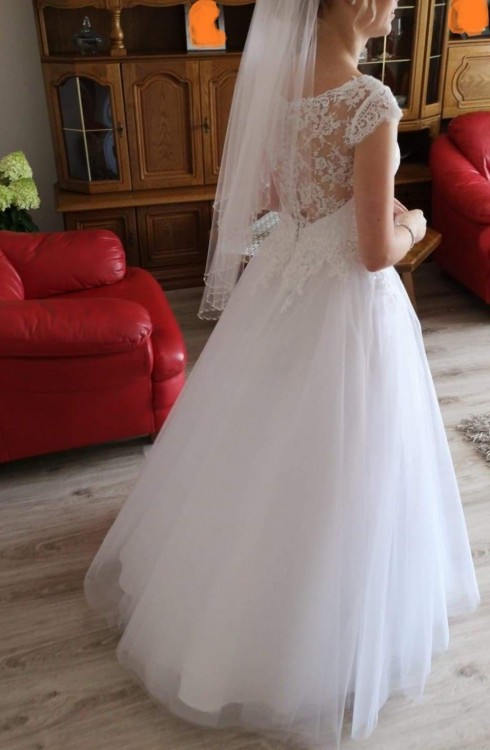 Suknia ślubna + welon