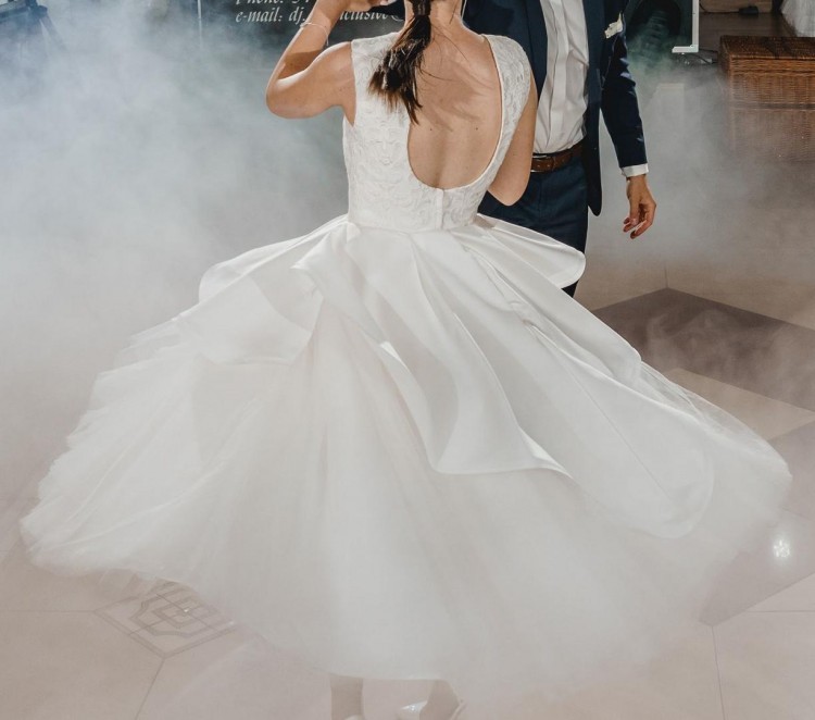 Suknia ślubna, ecru, długość 7/8