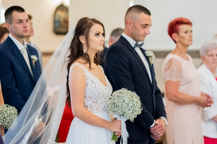 Sprzedam Przepiękną, Delikatną Suknię Ślubną