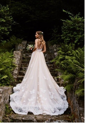 Suknia ślubna Milla nova, model Lina