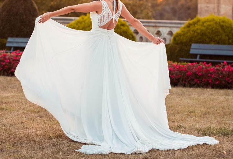 Pronovias dramia discount