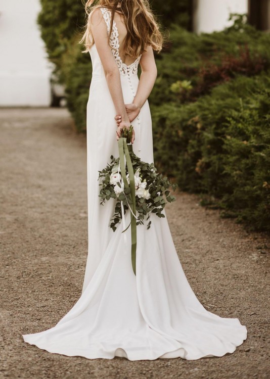 Suknia ślubna z trenem Pronovias Oliana rozmiar 34/36