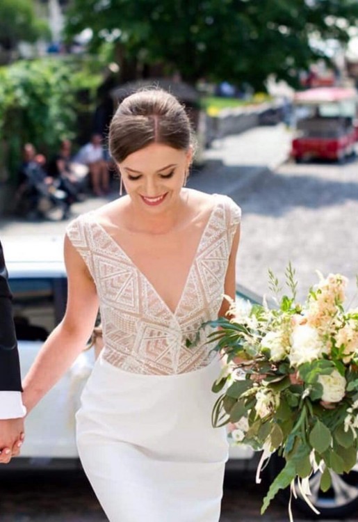 Elegancka suknia ślubna