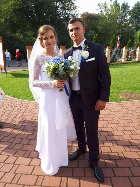 SUKNIE ŚLUBNE WIECZOROWE