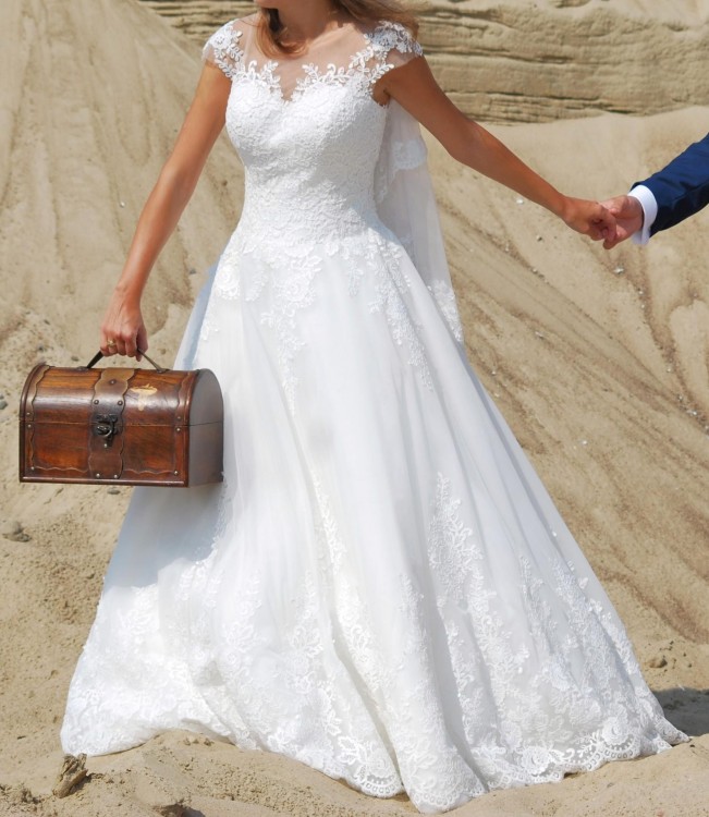 Suknia ślubna księżniczka rozm 36 + welon