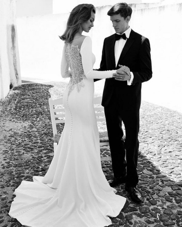 Suknia ślubna: Justin Alexander 8936