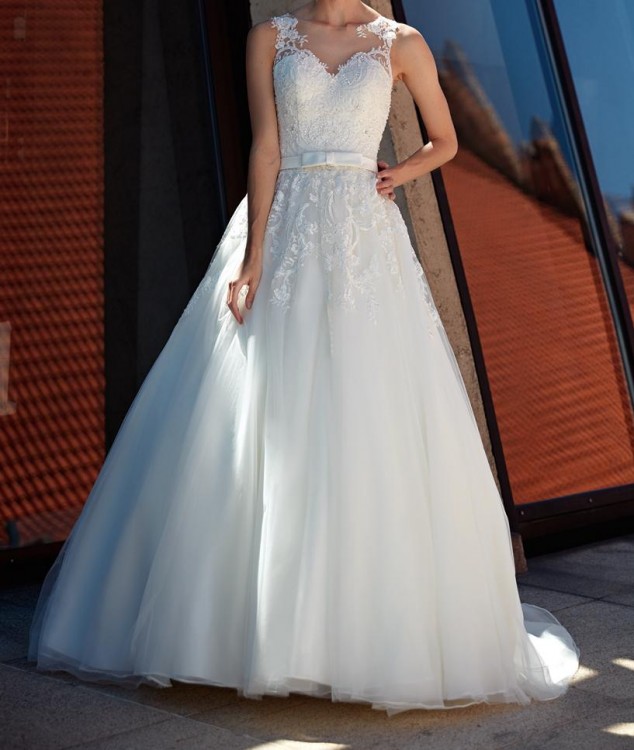 Sprzedam sukienkę ślubną