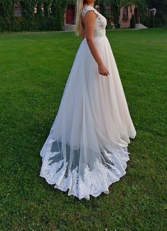 Suknia ślubna z trenem, własny projekt, jedyna , 36