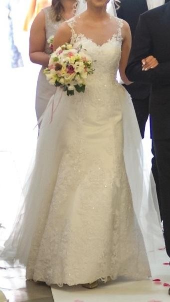 Suknia ślubna z odpinanym tiulowym trenem rozm. 34/36