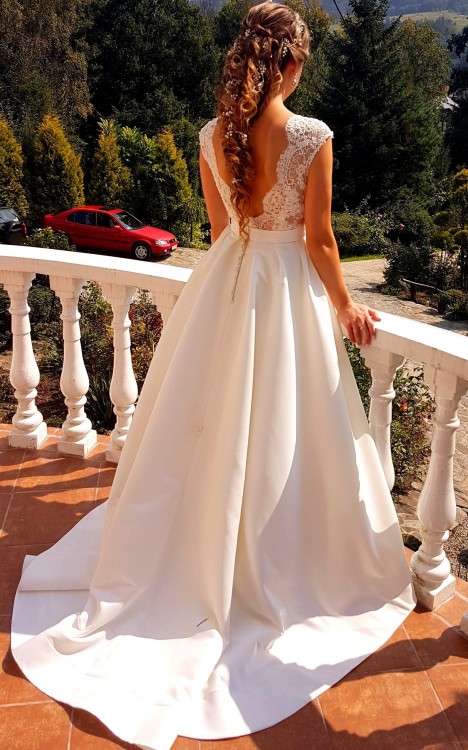 Suknia ślubna mikado XS/S