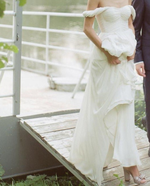 Jedwabna suknia ślubna