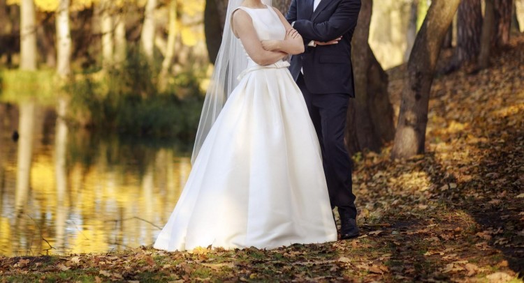 PRONOVIAS BARCAZA