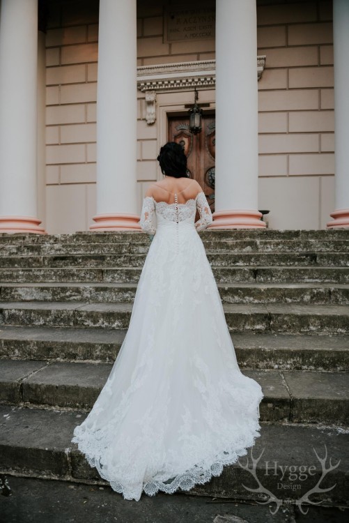 Suknia ślubna Pronovias model Charley 2018