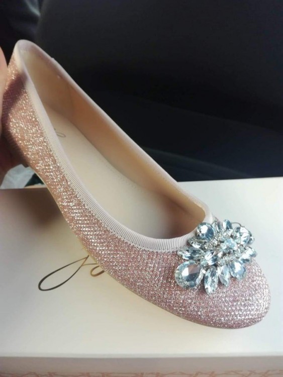 Zjawiskowe baleriny Badgley Mischka Jewel