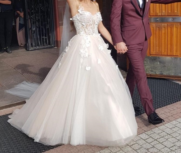 Suknia ślubna z kolekcji 2018