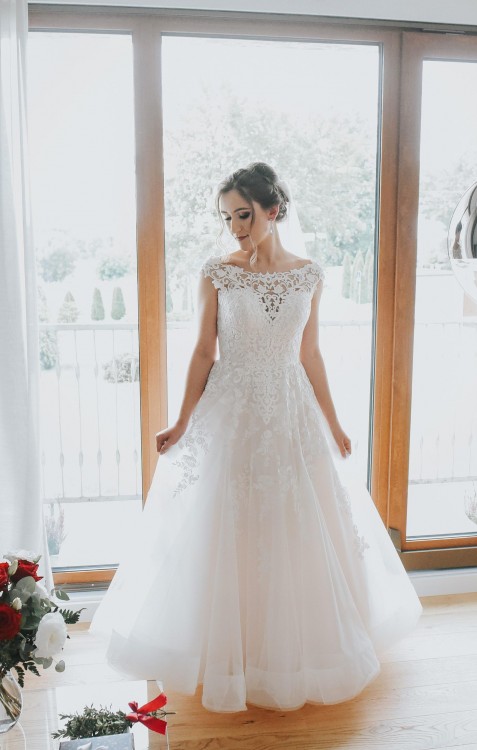 Suknia ślubna Essense of Australia - Antique Ivory