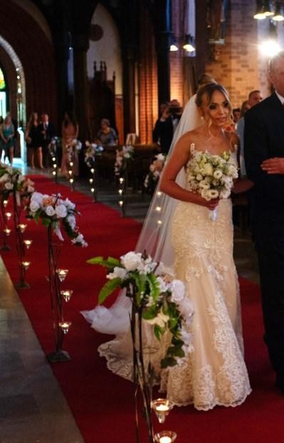 Zjawiskowa suknia Milla Nova  - Polin