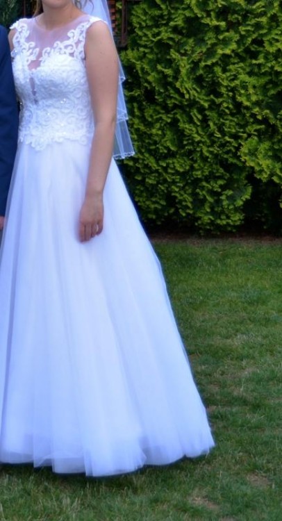 Sprzedam piękną suknię ślubną