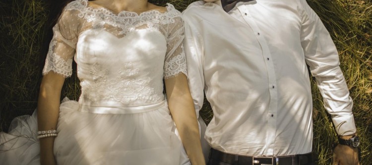 Sprzedam suknię ślubną+ bolerko