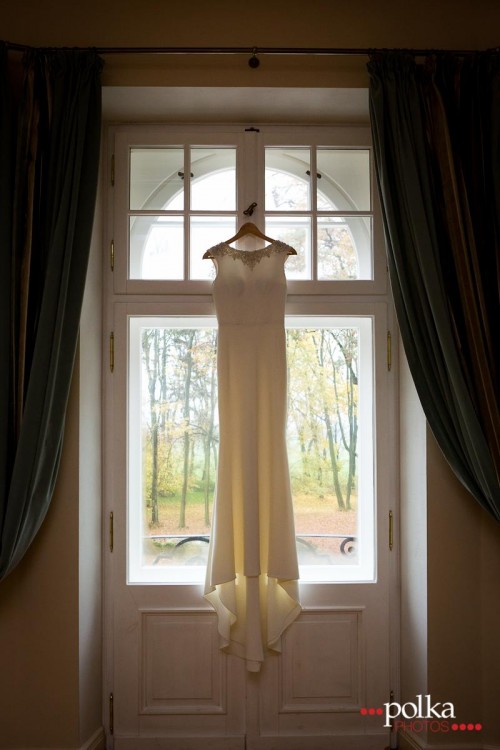 Elegancka suknia ślubna z atelier Violi Piekut