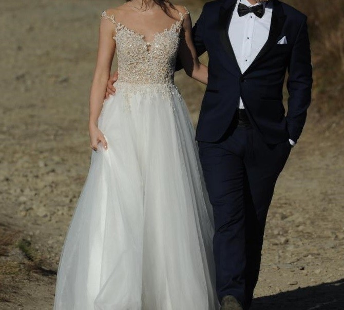 Zjawiskowa suknia Catarina Kordas 1805