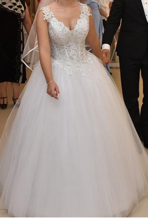 Suknia ślubna princessa