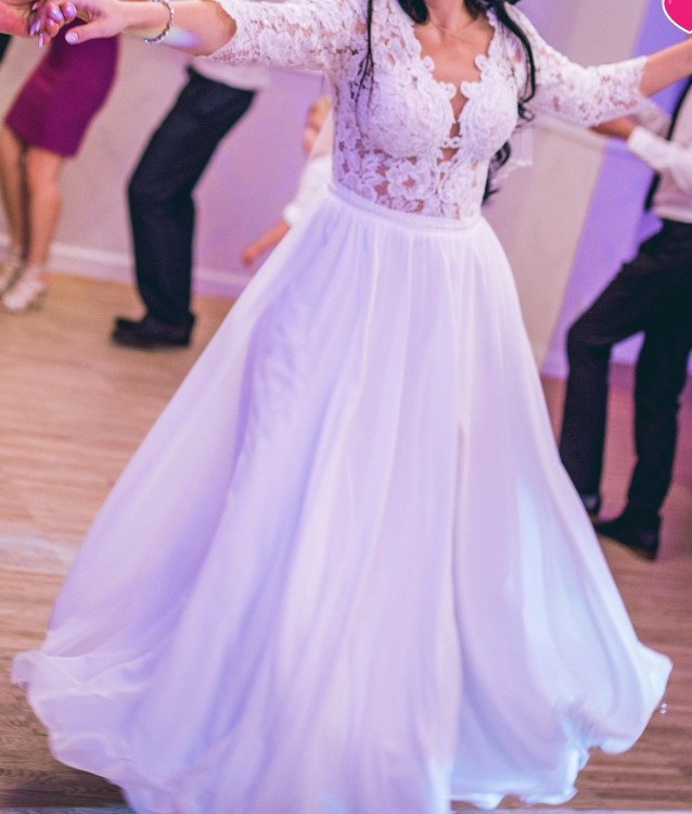 Zmysłowa suknia ślubna Charlotte firmy Pilar 2018