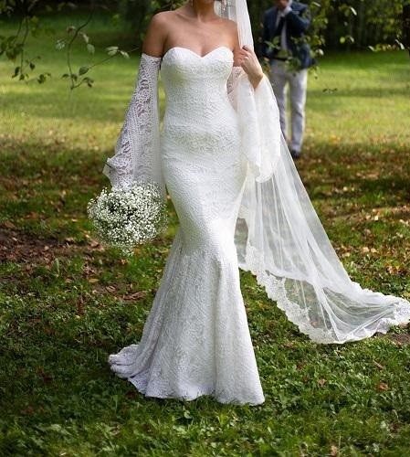 Przepiękna, koronkowa suknia ślubna Lillian West