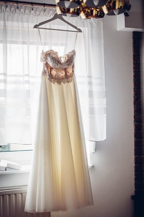 Suknia ślubna rustykalna piękna romantyczna