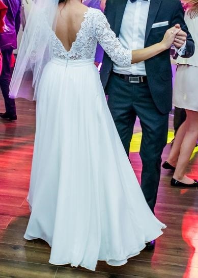 Zjawiskowa suknia ślubna (Sylwa Kopczynska)