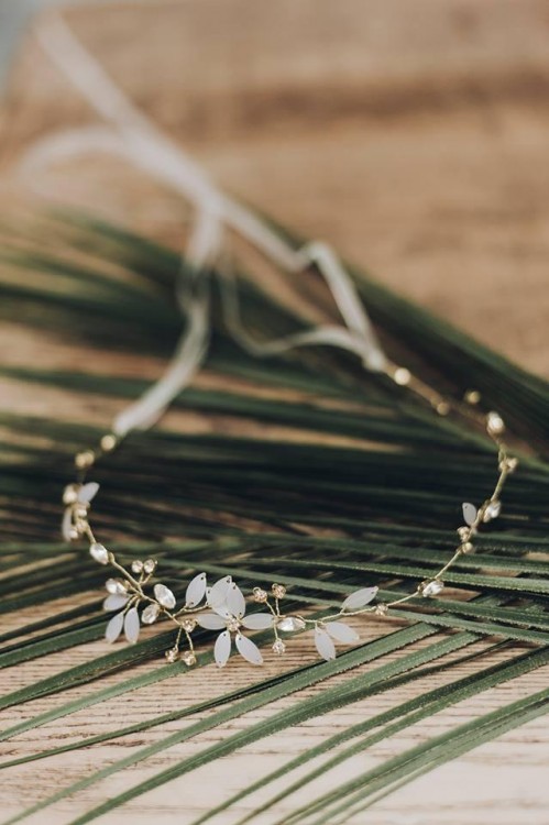 Ślubna opaska do włosów White Jasmine