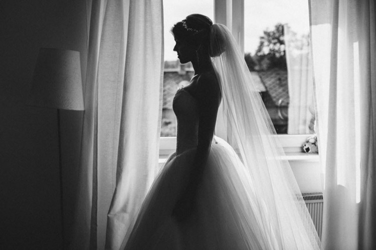 Suknia ślubna w stylu księżniczki - Viola Piekut