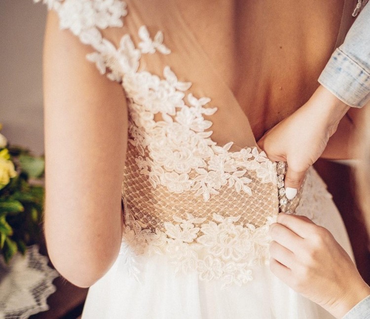 Suknia ślubna rustykalna piękna romantyczna