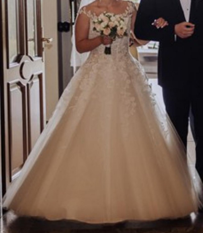 Suknia ślubna Agora kolekcja 16 00