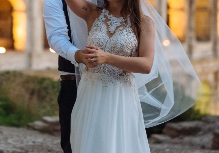 Sprzedam suknię ślubną / Poznań