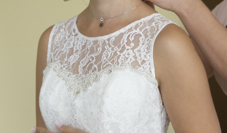 Koronkowa suknia ślubna