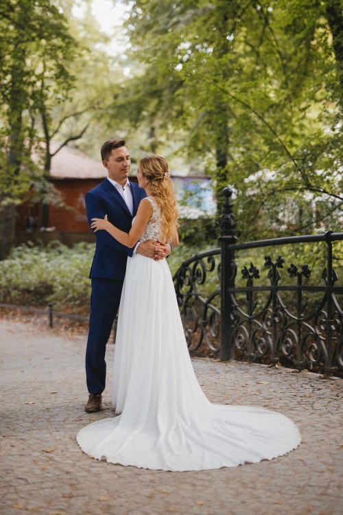 Piękna suknia ślubna. Rozmiar 34.