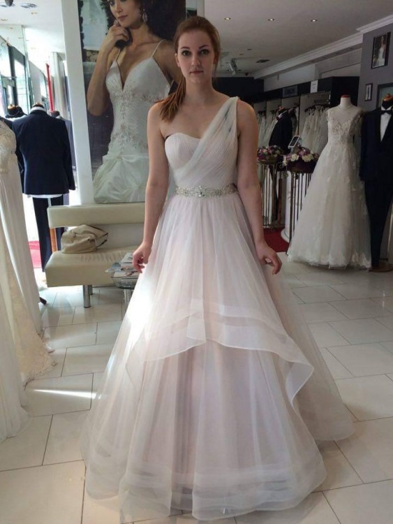 SPRZEDAM SUKNIĘ ŚLUBNĄ r.38