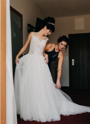 Suknia Nicole Spose + długi welon + bolerko