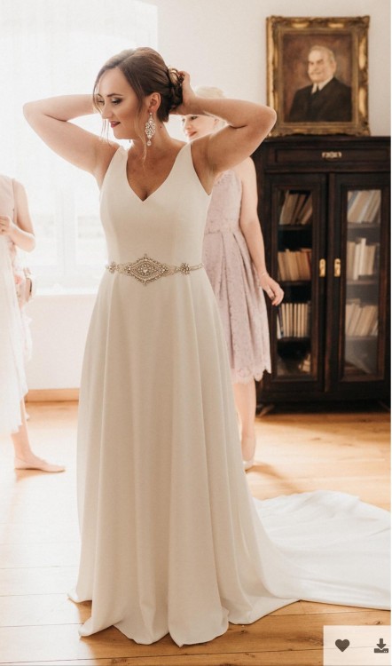 Przepiękna klasyczna suknia ślubna