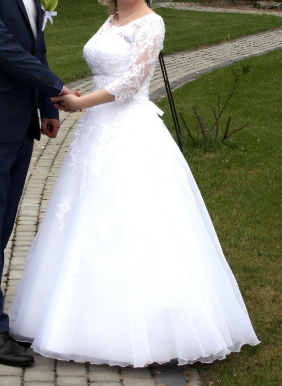 Sprzedam piękną suknię ślubną