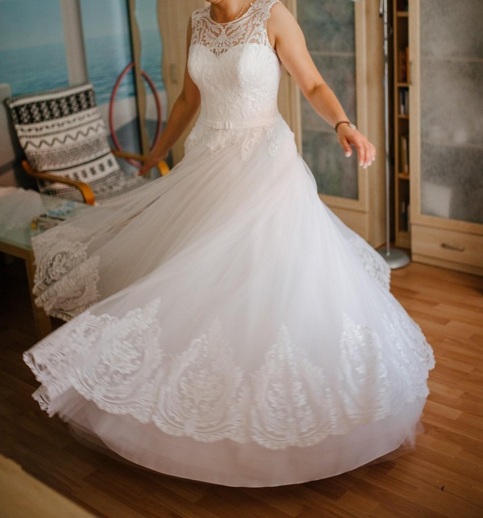 sprzedam piękną suknie ślubną na kole - rozm 36-38