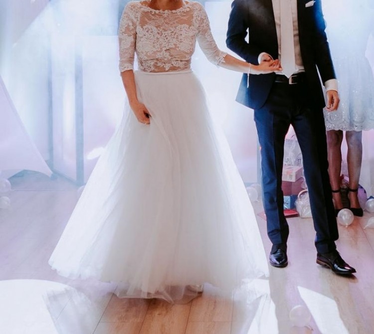 Sprzedam piękna i wygodną suknię ślubna