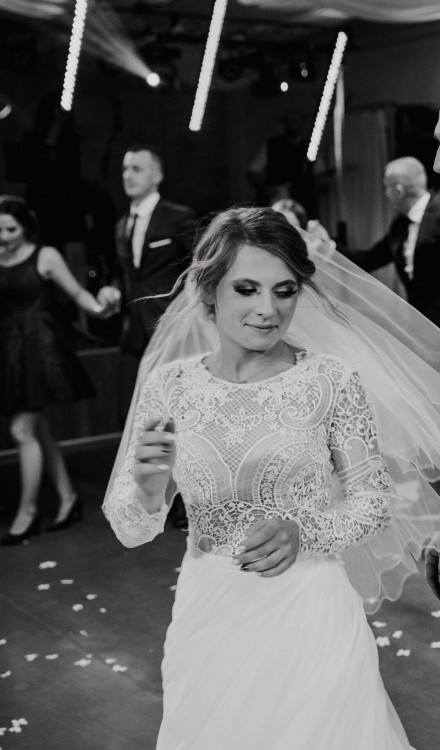 Sprzedam suknię ślubną