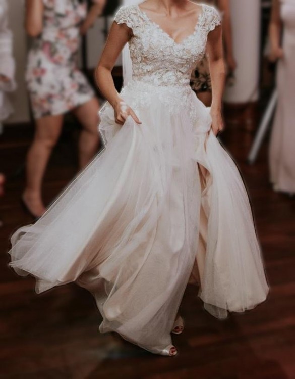 Suknia ślubna Herm's Bridal model Barton rozmiar 32