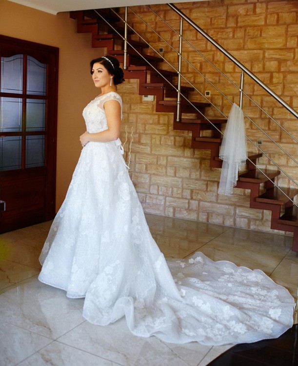 Wyjątkowa suknia ślubna - hiszpański projektant