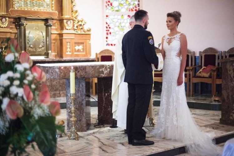 Suknia ślubna Lillian West 6486 roz. 38 wzrost 175 + 5cm