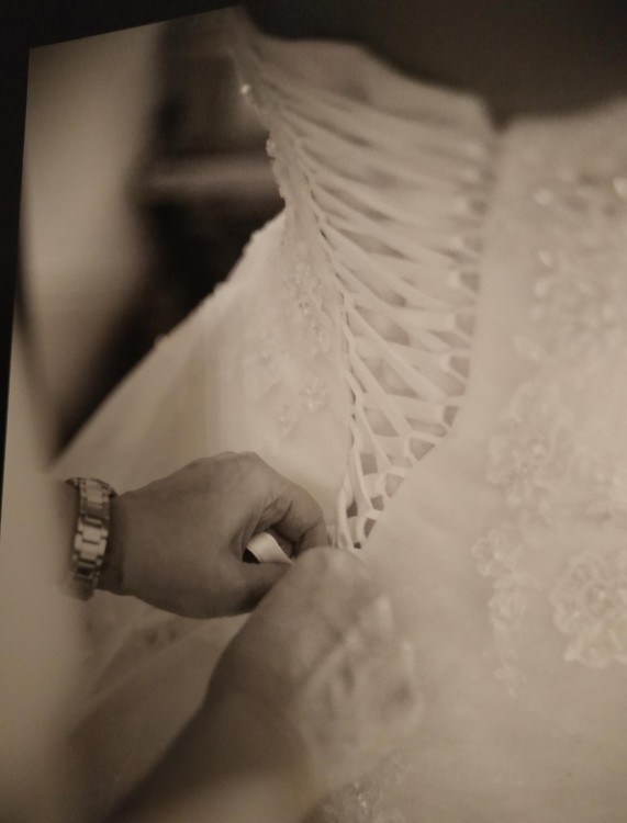 Sprzedam suknie princessa lisa ferrera koronką gorset