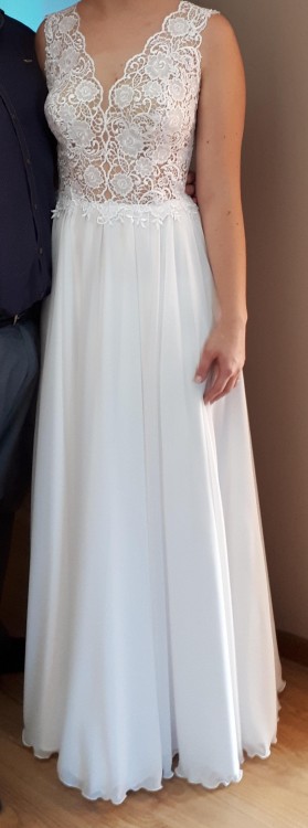 Suknia ślubna w bardzo dobrym stanie/ Cena do negocjacji